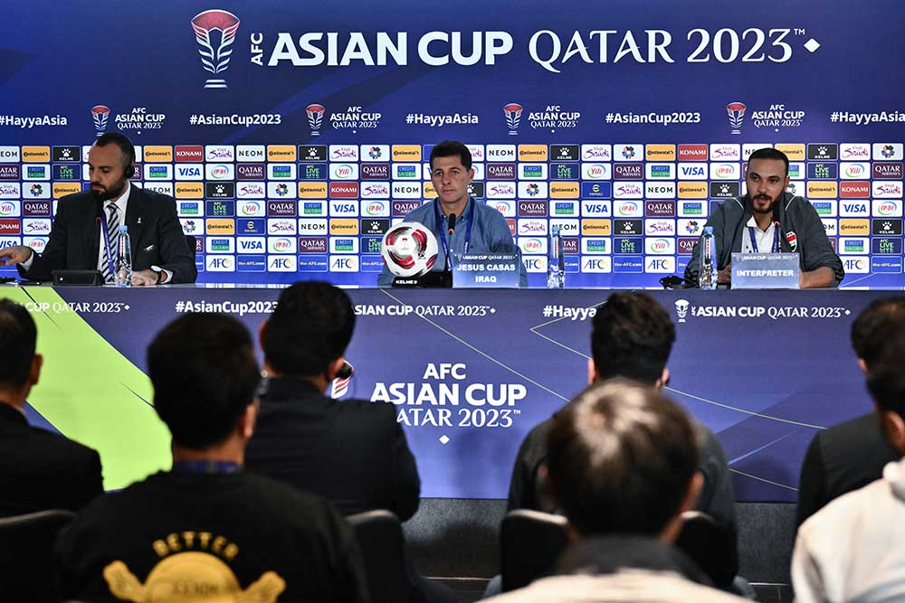 vu hlv tuyen iraq suyt bi danh afc ra an phat phong vien co hanh vi tan cong dspl vu hlv tuyen iraq suyt bi danh afc ra an phat phong vien co hanh vi tan cong dspl