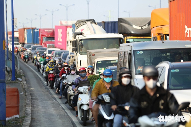 nguoi dan do ve que an tet cua ngo ha noi va tp hcm ket cung khien giao thong qua tai nhieu gio 10 nguoi dan do ve que an tet cua ngo ha noi va tp hcm ket cung khien giao thong qua tai nhieu gio 10
