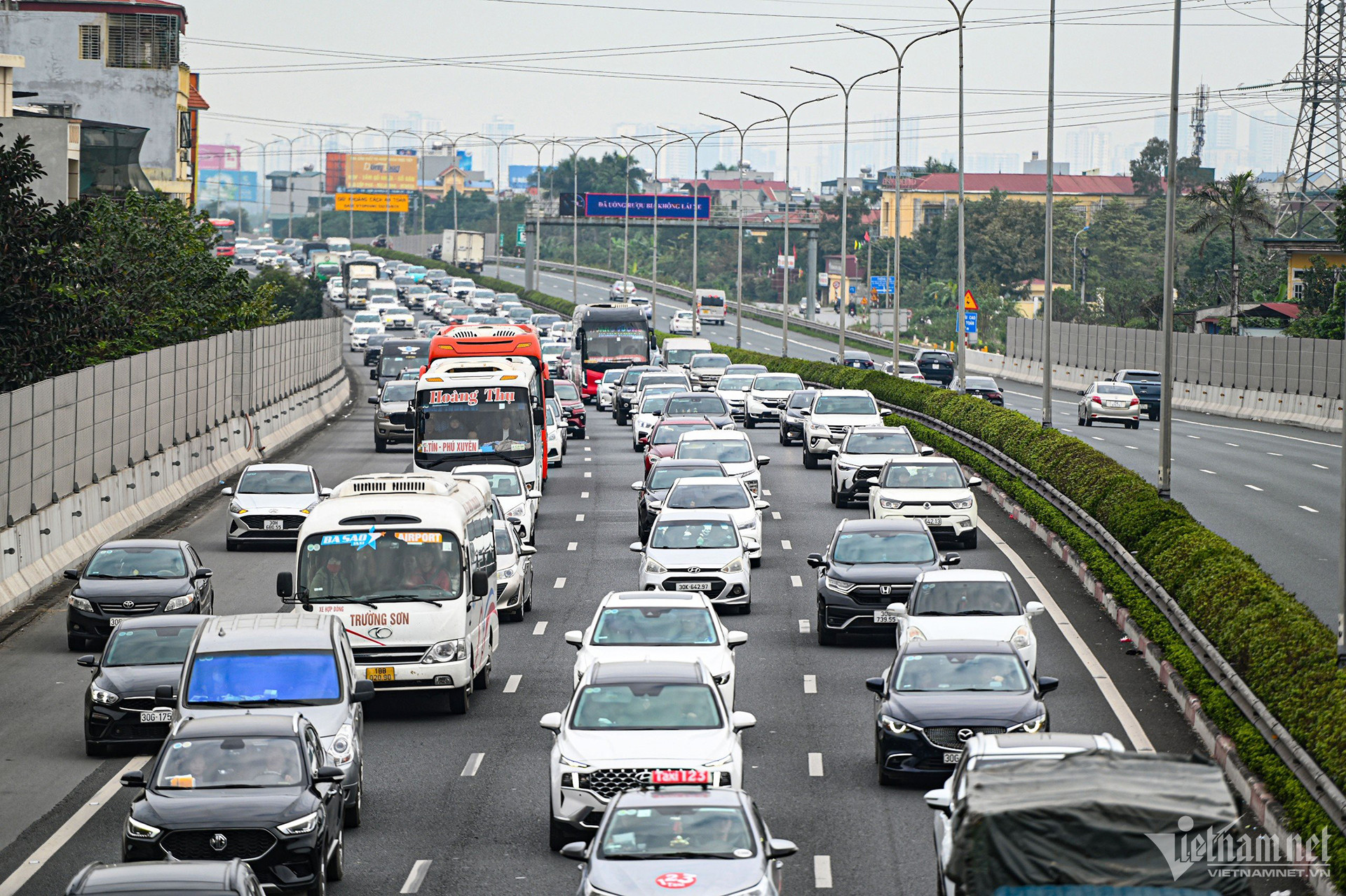 mung 2 tet nguoi dan 2 mien bac nam di du xuan cua ngo ha noi va tp hcm ket cung dspl1 mung 2 tet nguoi dan 2 mien bac nam di du xuan cua ngo ha noi va tp hcm ket cung dspl1