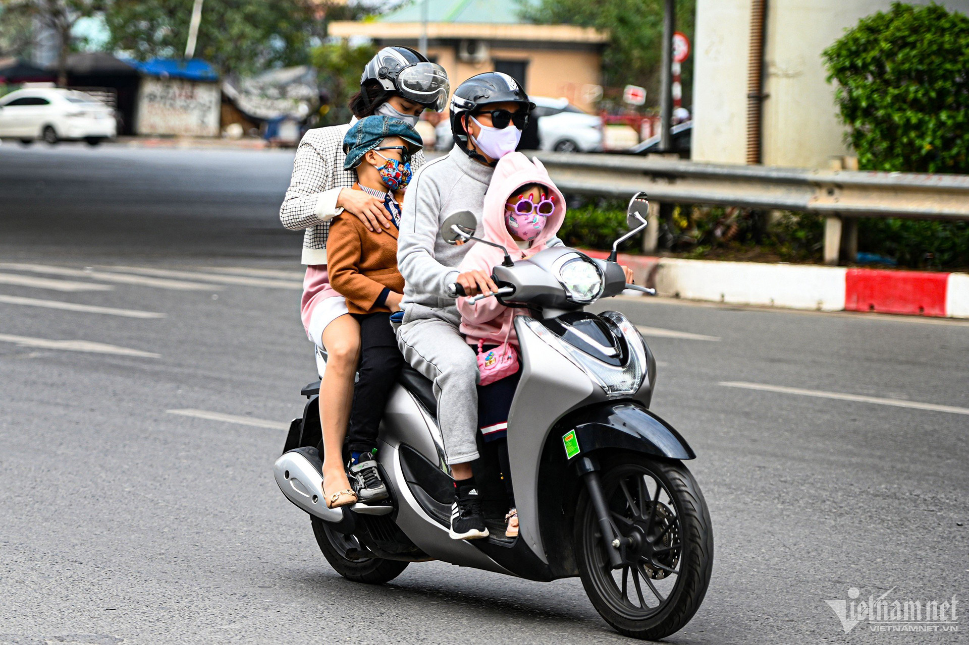 mung 2 tet nguoi dan 2 mien bac nam di du xuan cua ngo ha noi va tp hcm ket cung dspl4 mung 2 tet nguoi dan 2 mien bac nam di du xuan cua ngo ha noi va tp hcm ket cung dspl4
