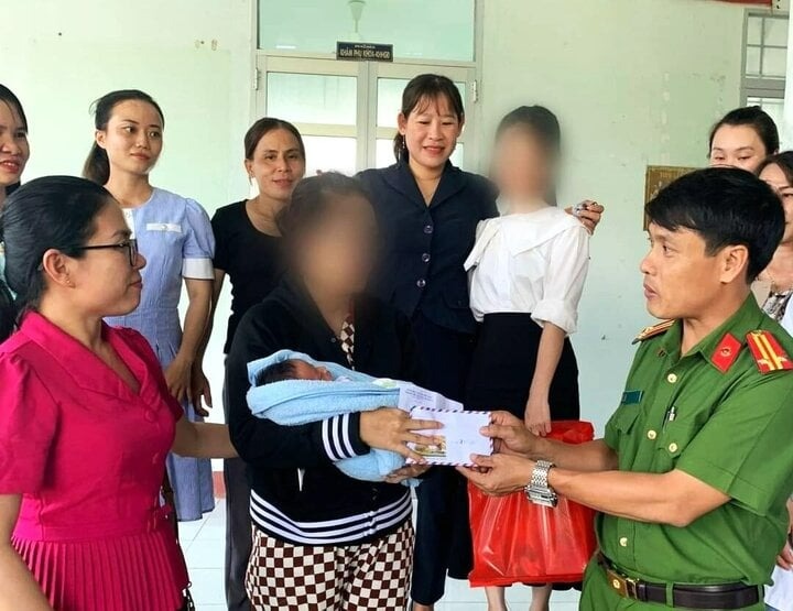 tin nong 24h hom nay ngay 21 2 2024 tim than nhan thi the nguoi dan ong noi tren song dong nai dspl