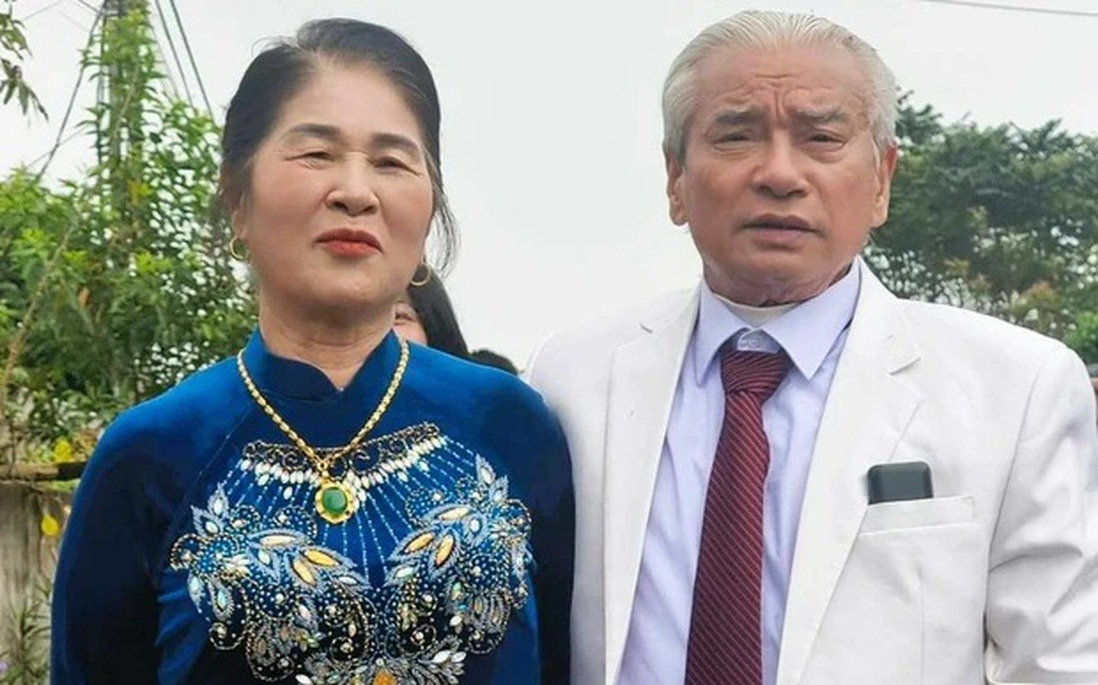 Đời sống - Ngưỡng mộ cặp vợ chồng U80 với đám cưới vàng, tuyên bố điều 'không ngờ' với khách mời