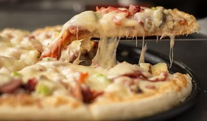 co gai trung quoc gap nan sau khi an pizza de qua dem trong tu lanh co gai trung quoc gap nan sau khi an pizza de qua dem trong tu lanh