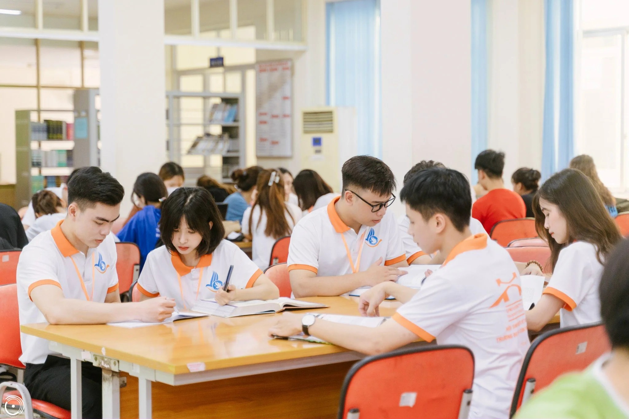 tuyen sinh 2024 truong dh cong nghe giao thong van tai mo 2 nganh voi chi tieu 5 000 sinh vien dspl