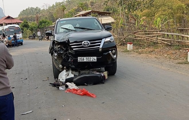 vu xe o to dam nu sinh lop 12 tu vong o son la nhan chung noi gi 1