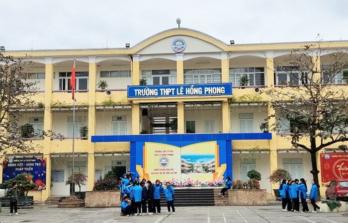 truong thu gan 3 trieu hoc sinh de di trai nghiem so gd dt hai phong nen trach nhiem hieu truong truong thu gan 3 trieu hoc sinh de di trai nghiem so gd dt hai phong nen trach nhiem hieu truong