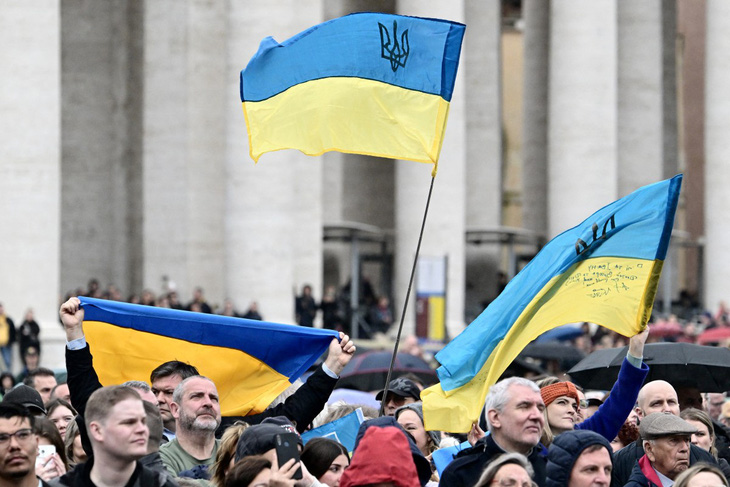 ukraine noi khong voi giuong co trang dam phan voi nga dspl