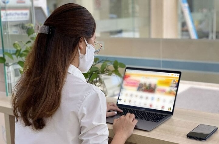 chi hon 800 trieu dong de noi lai tinh xua co gai phat hien bi thay cung online lua dao chi hon 800 trieu dong de noi lai tinh xua co gai phat hien bi thay cung online lua dao