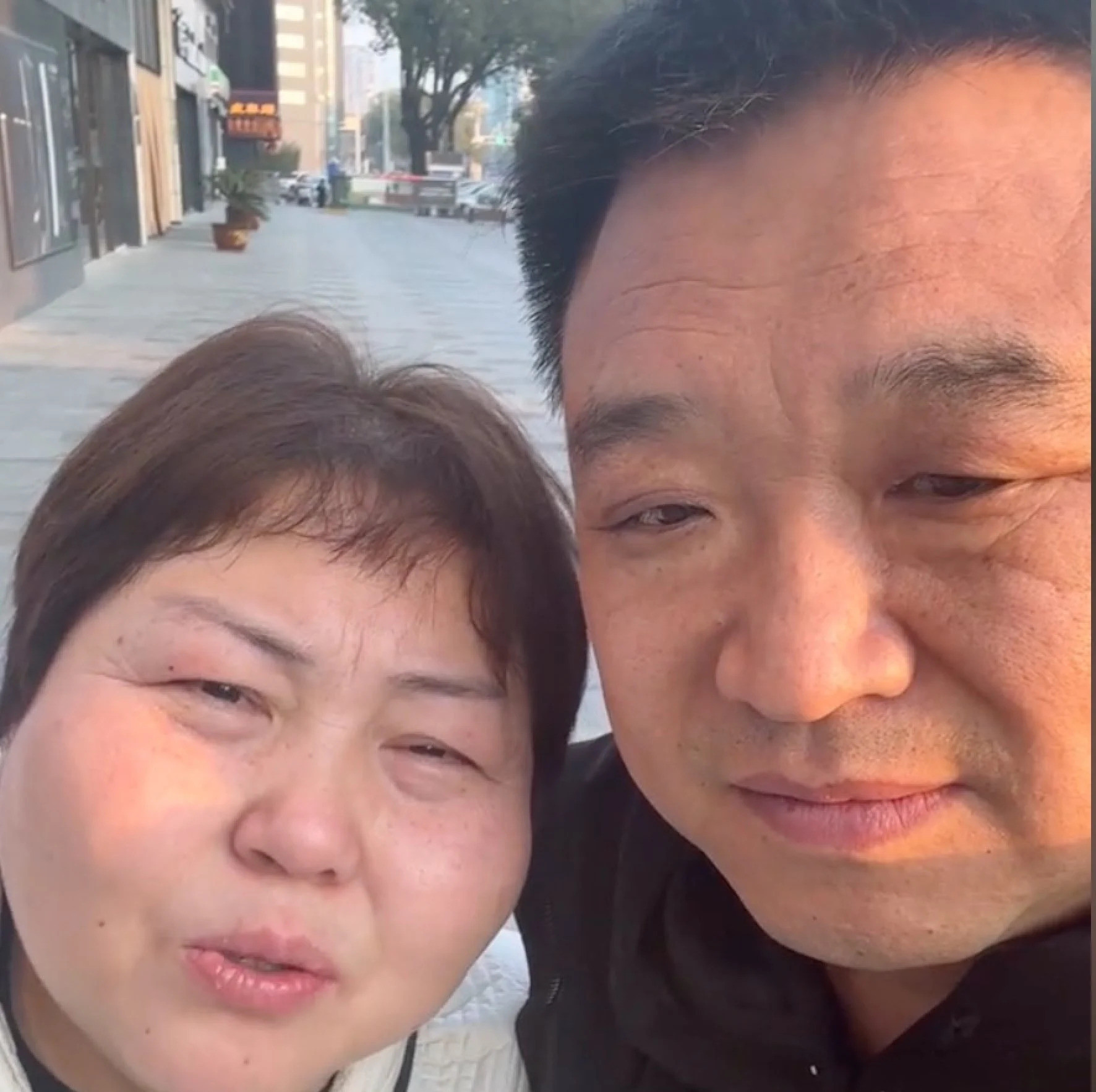 nghe doc la cua cap vo chong trung quoc gay nghien cho nhieu nguoi tre nghe doc la cua cap vo chong trung quoc gay nghien cho nhieu nguoi tre