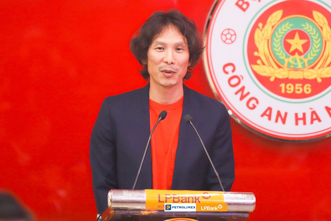 lo dien nhung cai ten tiep quan ghe nong thay hlv troussier dan dat viet nam dspl3 lo dien nhung cai ten tiep quan ghe nong thay hlv troussier dan dat viet nam dspl3