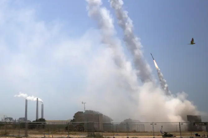 mua rocket tu hamas lam lo so ho cua la chan vom sat israel 2dspl