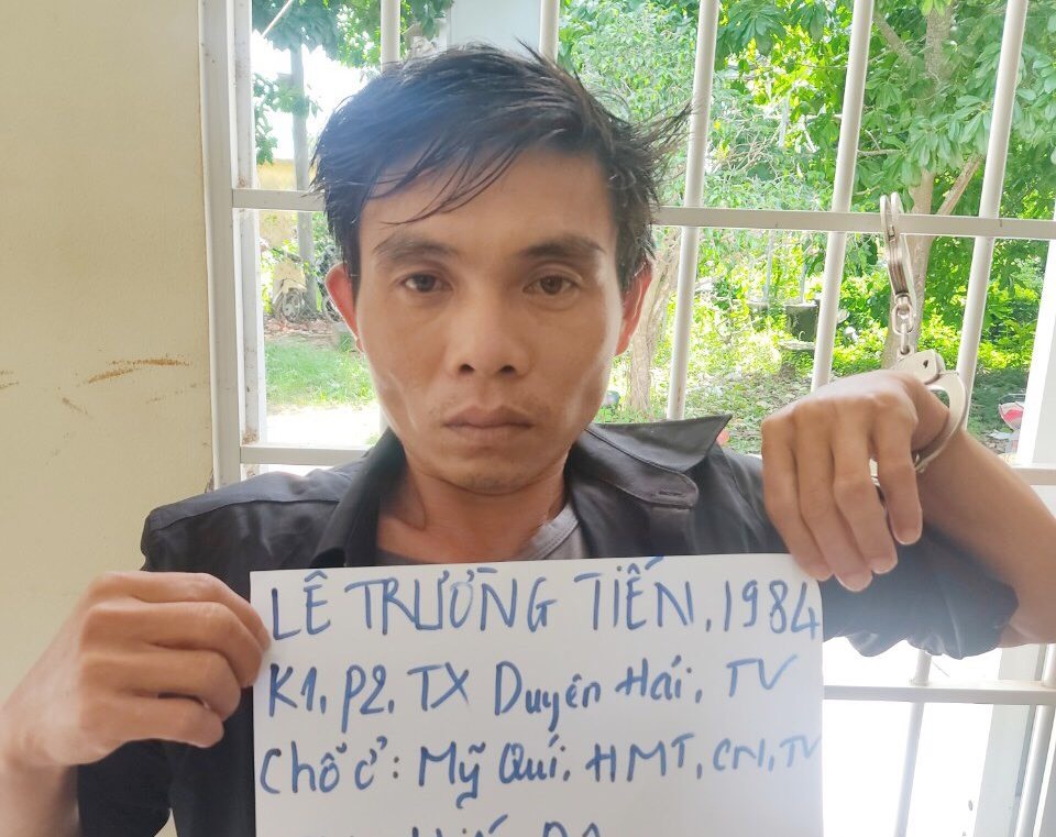 ga dan ong cam dao khong che doi cuong hiep hai co gai dspl 1