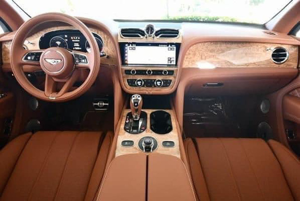 doi sieu xe bentley bentayga 21 ti dong lay 2 cay lan dot bien o da nang 31213 2 doi sieu xe bentley bentayga 21 ti dong lay 2 cay lan dot bien o da nang 31213 2
