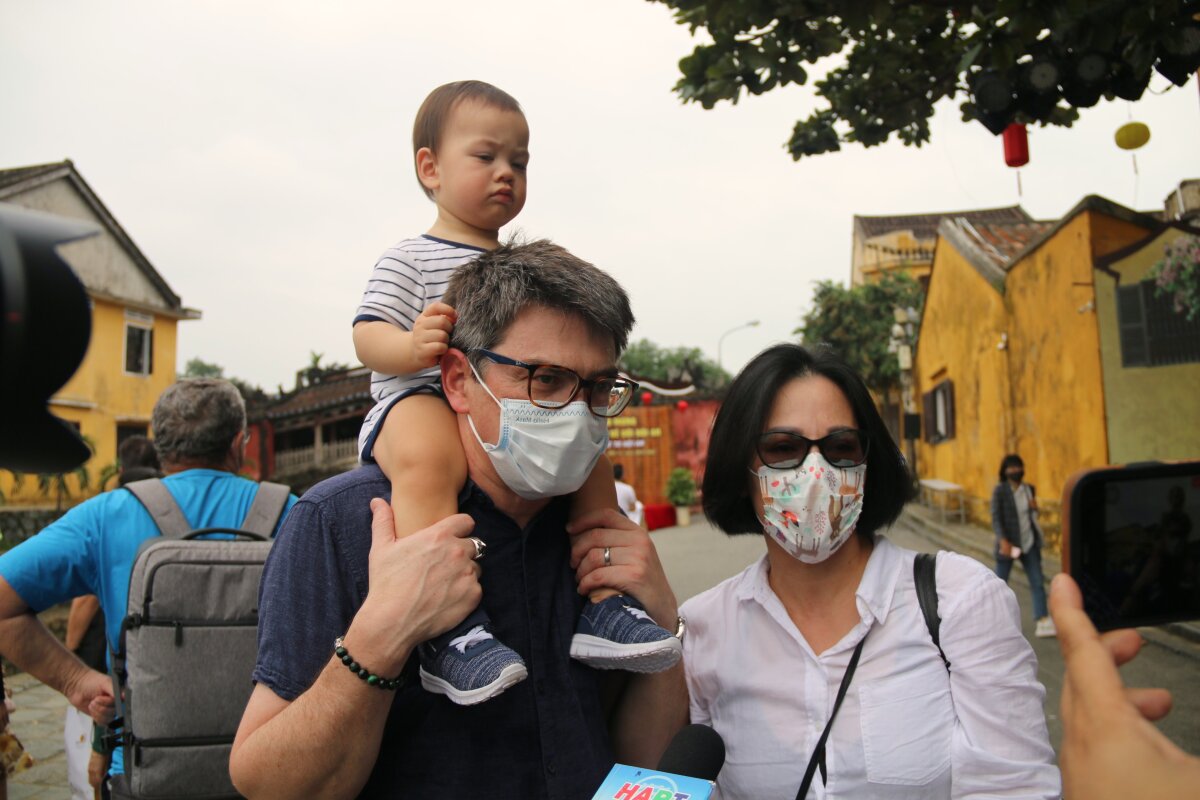 doan khach quoc te dau tien tro lai pho co hoi an sau 2 nam dich dspl 5