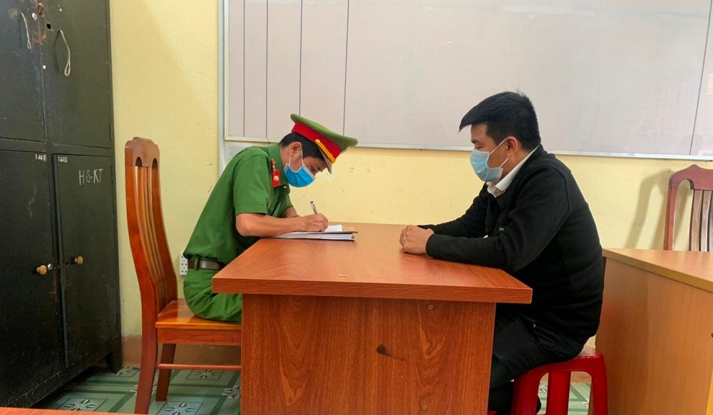 khoi to doi tuong hanh hung nhan vien y te khi dua nguoi nha den cap cuu dspl1 khoi to doi tuong hanh hung nhan vien y te khi dua nguoi nha den cap cuu dspl1
