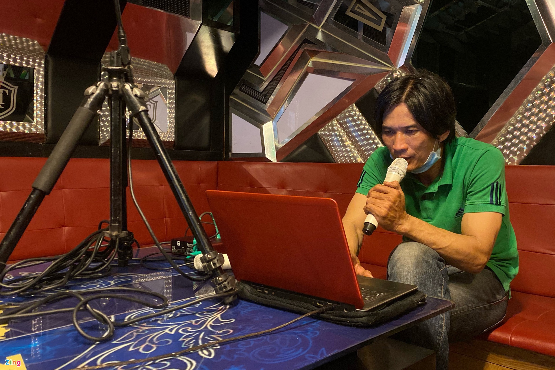 karaoke o tphcm dung phong cach ly khu khuan cho mo cua 9