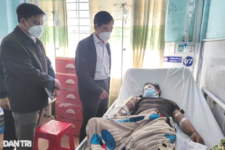 vu xe tai lao xuong vuc khien 6 nguoi tu vong rung minh giay phut sinh tu dspl vu xe tai lao xuong vuc khien 6 nguoi tu vong rung minh giay phut sinh tu dspl