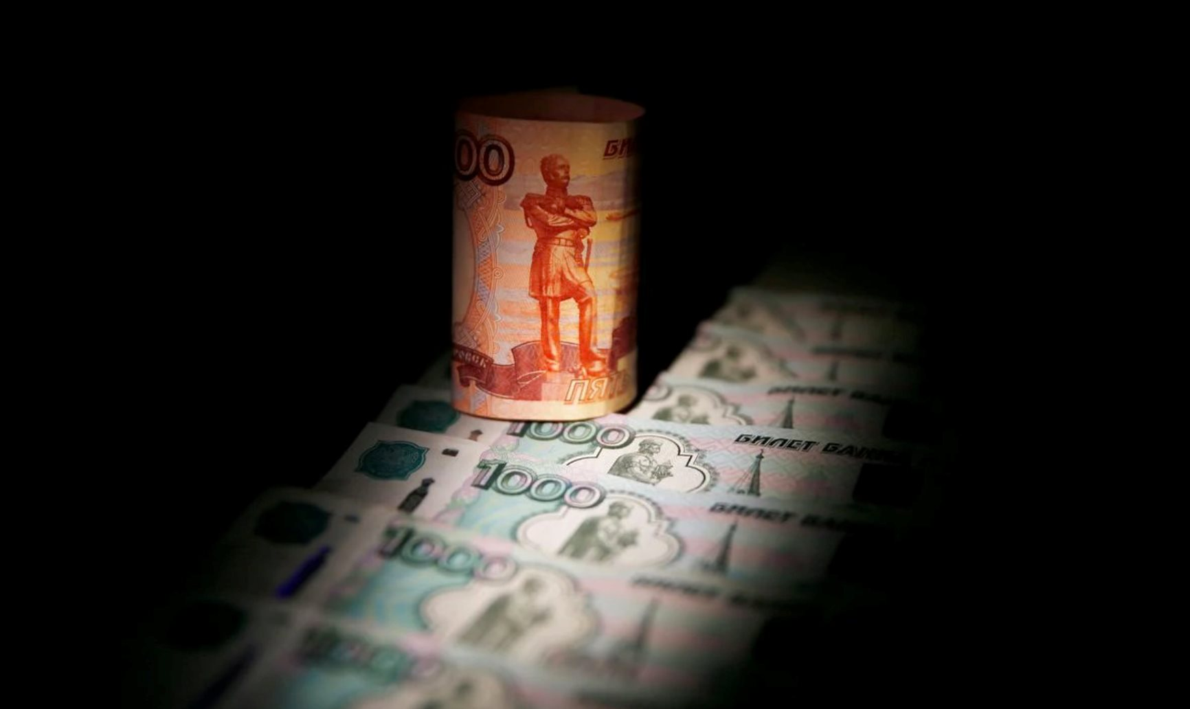 nguoi nga gui 213 ty usd trong cac ngan hang thuy si 123