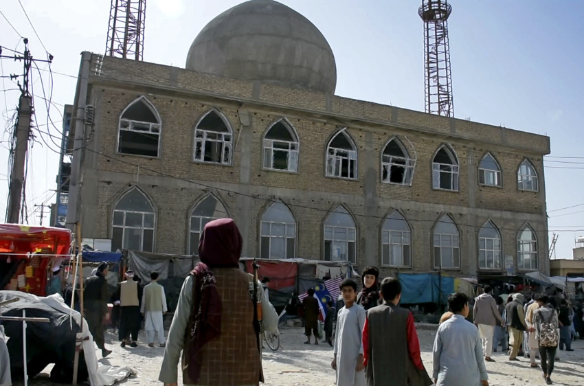 no tai nha tho hoi giao o mien bac afghanistan hang chuc nguoi thiet mang 1 no tai nha tho hoi giao o mien bac afghanistan hang chuc nguoi thiet mang 1