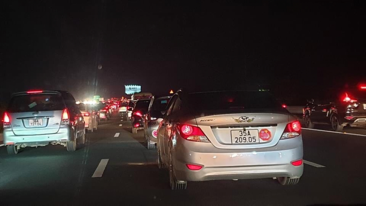 nguoi dan un un roi ha noi tu mo sang duong vanh dai 3 te liet dspl 7b nguoi dan un un roi ha noi tu mo sang duong vanh dai 3 te liet dspl 7b