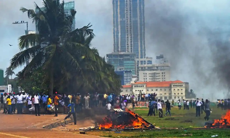 sri lanka nghi si nghi tu sat sau khi ban chet 2 nguoi dspl sri lanka nghi si nghi tu sat sau khi ban chet 2 nguoi dspl