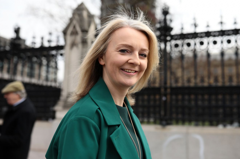 liz truss guong mat moi tren chinh truong anh dspl liz truss guong mat moi tren chinh truong anh dspl