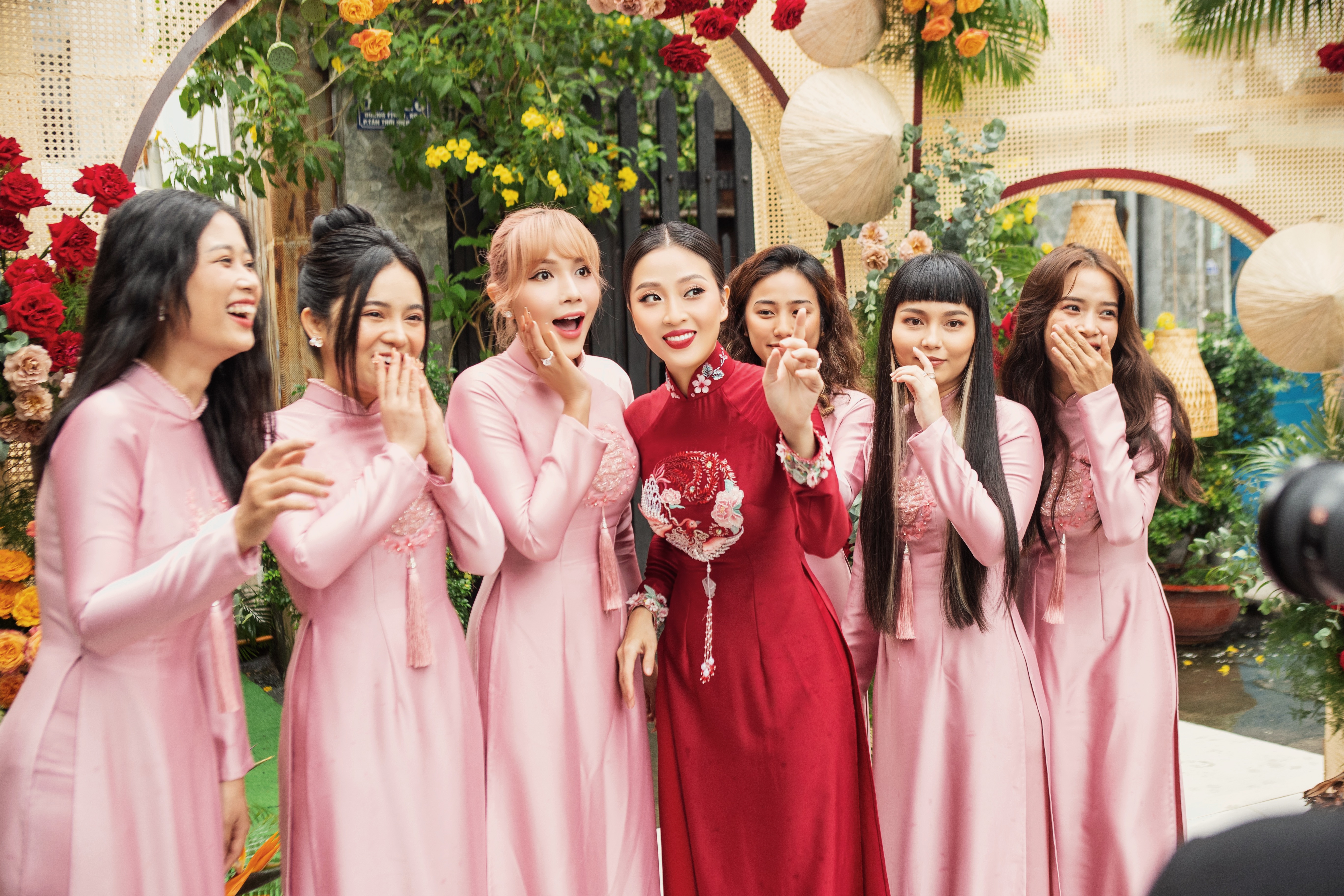 dam cuoi mc lieu ha trinh chu re anh khoa 3 dam cuoi mc lieu ha trinh chu re anh khoa 3