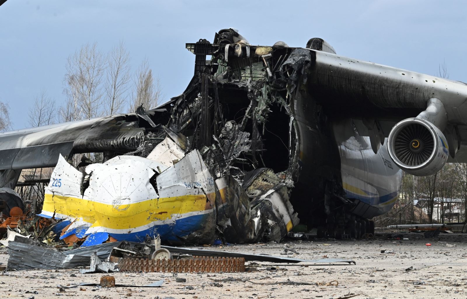 ukraine se san xuat lai may bay lon nhat the gioi da bi nga pha huy 121 ukraine se san xuat lai may bay lon nhat the gioi da bi nga pha huy 121