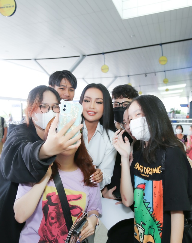 dat chan den philippines ngoc chau duoc fan dat nhieu ki vong anh 4 dat chan den philippines ngoc chau duoc fan dat nhieu ki vong anh 4
