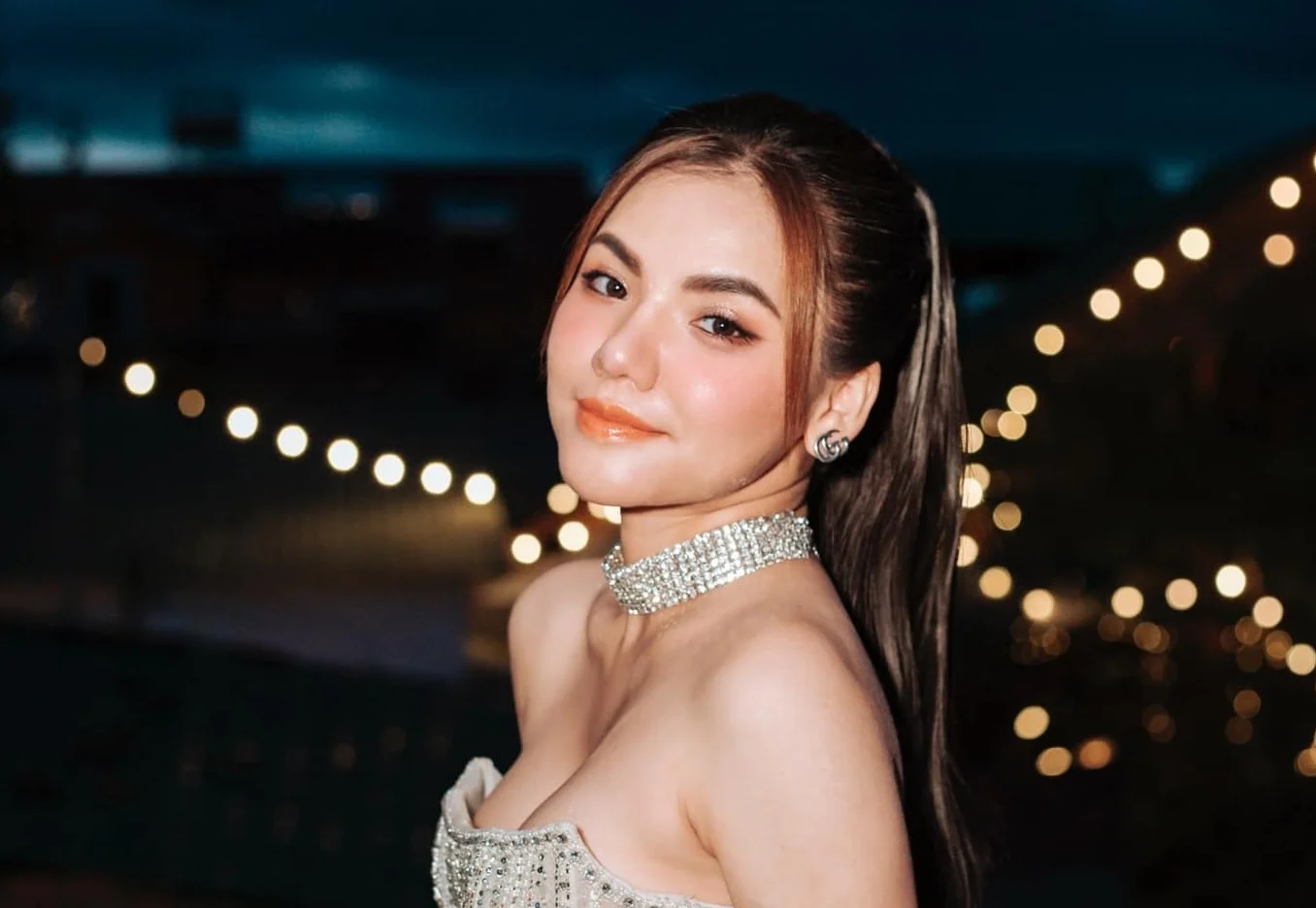 lady may myra tran hanh trinh chinh chien bao nam khong co ban hit 1 lady may myra tran hanh trinh chinh chien bao nam khong co ban hit 1