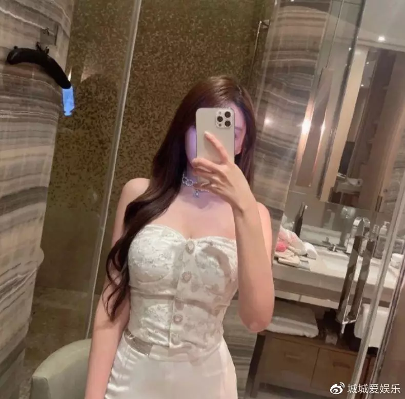 hau ly hon voi angela baby huynh hieu minh vuong tin hen ho nguoi mau diep kha dspl 3 hau ly hon voi angela baby huynh hieu minh vuong tin hen ho nguoi mau diep kha dspl 3