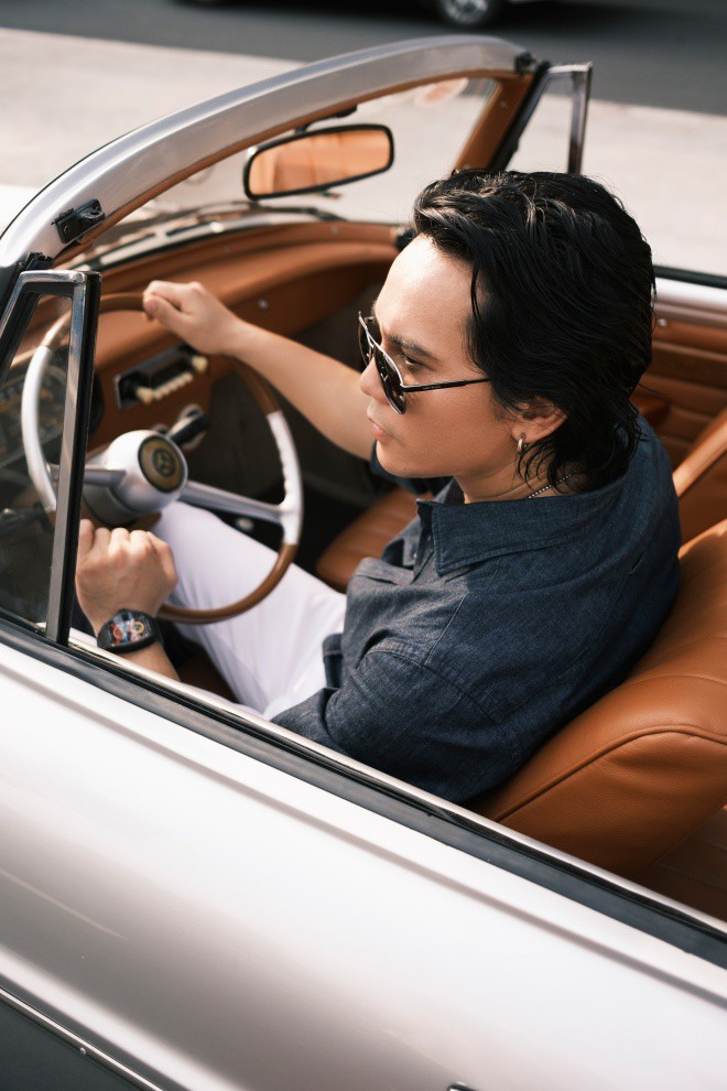 mars anh tu toc dai lang tu don tim khan gia sai thanh bieu dien cung 2 ca si sieu thuc 6 1671038005 313 width660height990