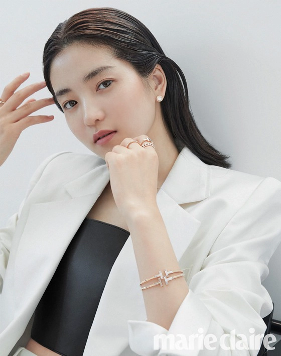 3 dien vien han quoc cu xu te nhat nam 1 3 dien vien han quoc cu xu te nhat nam 1