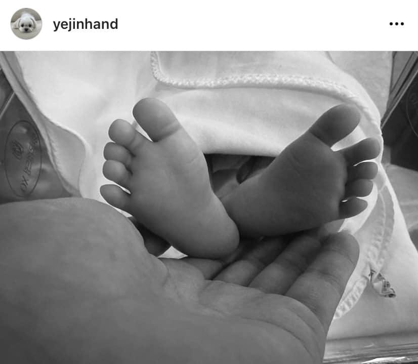 con trai sieu yeu cua cua cap doi vang hyun bin va son ye jin 1 con trai sieu yeu cua cua cap doi vang hyun bin va son ye jin 1