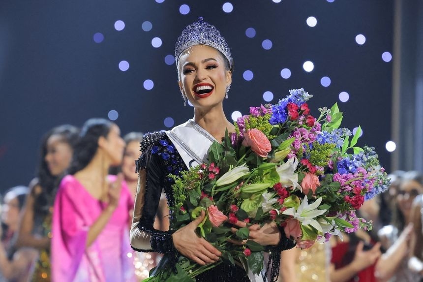 tan hoa hau hoan vu thua nhan khong tam goi suot hai tuan du thi 2 tan hoa hau hoan vu thua nhan khong tam goi suot hai tuan du thi 2