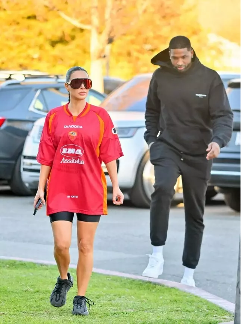 thai do kim kardashian khi bi hoi ve chong cu2 thai do kim kardashian khi bi hoi ve chong cu2