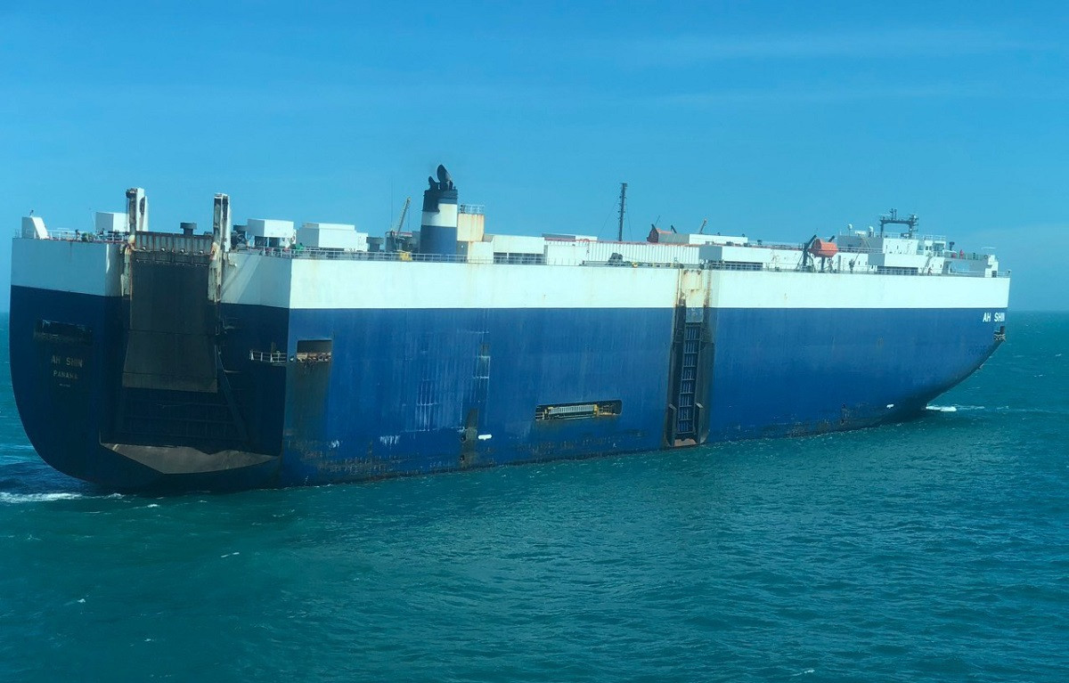 cuu ho tau cho hon 4 500 o to boc chay ngoai khoi bien vung tau dspl cuu ho tau cho hon 4 500 o to boc chay ngoai khoi bien vung tau dspl