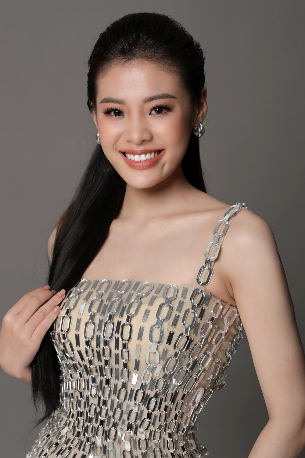 quynh nhu 21 quynh nhu 21