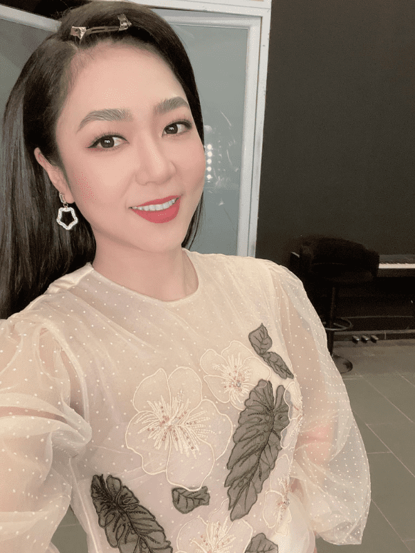 ha thanh xuan xinh dep co nao ma 22vua ca koi22 quyet ruoc ve nha nhin loat anh mat moc noi len tat ca 5 ngoisaovn w600 h800 ha thanh xuan xinh dep co nao ma 22vua ca koi22 quyet ruoc ve nha nhin loat anh mat moc noi len tat ca 5 ngoisaovn w600 h800