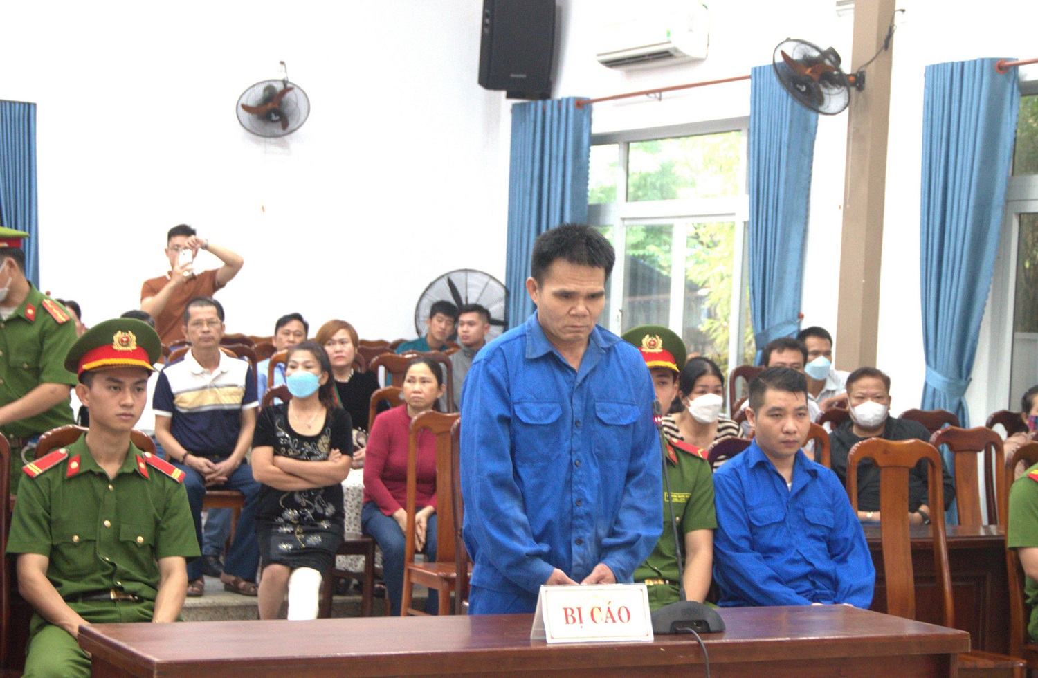 muon tien khong tra chu no phong hoa dot nha con no dspl