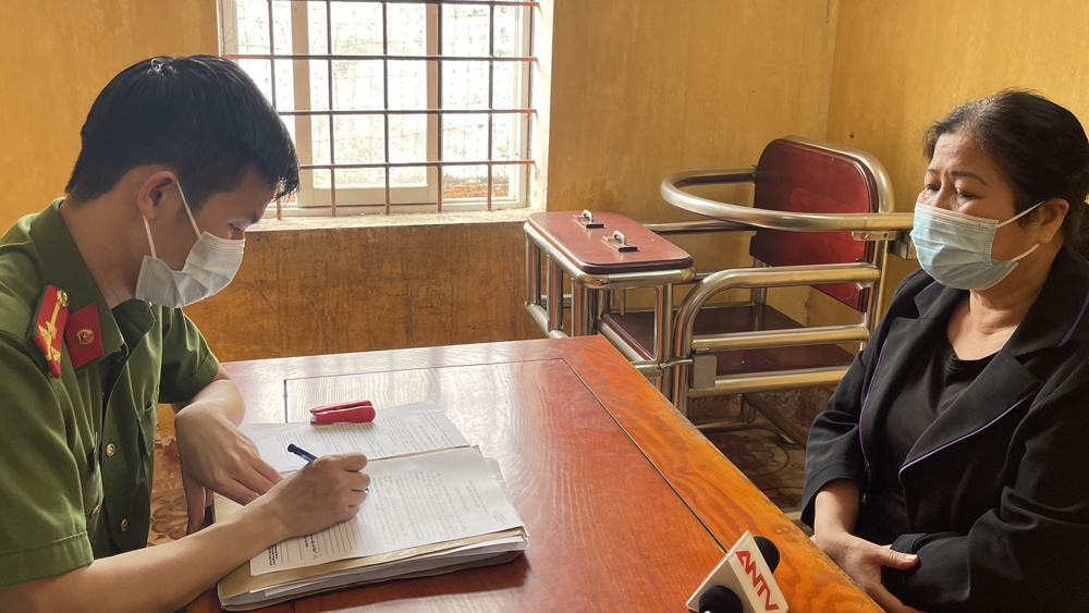 bac giang mua ban hon 2 000 chai thuoc tru co gia de kiem loi dspl bac giang mua ban hon 2 000 chai thuoc tru co gia de kiem loi dspl