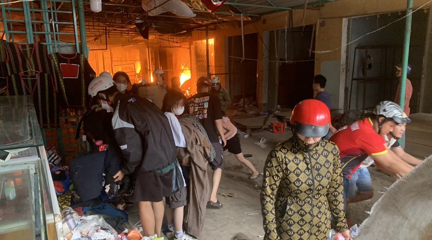 chay lon tai cho bien gioi huyen ea sup 6 chay lon tai cho bien gioi huyen ea sup 6