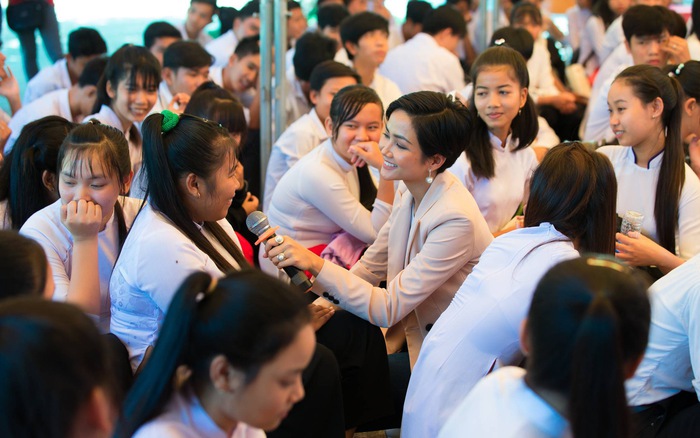 hoa hau hhen nieroom to read3 hoa hau hhen nieroom to read3