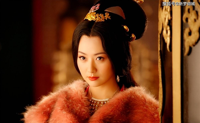 vi hoang hau dep tuyet tran von la bau vat giua nhan gian nhung chi vi mot que boi ma truan chuyen 6 doi chong 9 vi hoang hau dep tuyet tran von la bau vat giua nhan gian nhung chi vi mot que boi ma truan chuyen 6 doi chong 9