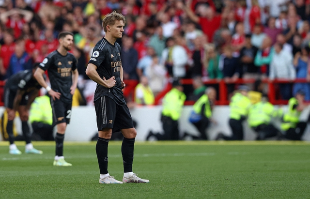 arsenal thua soc man city som doat chuc vo dich ngoai hang anh mua 2022 2023 dspl arsenal thua soc man city som doat chuc vo dich ngoai hang anh mua 2022 2023 dspl