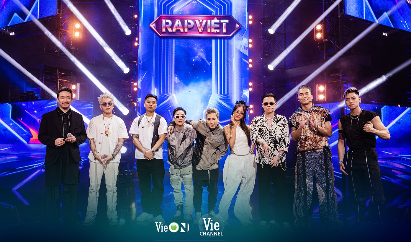 rv3 photos truoc phat song 2