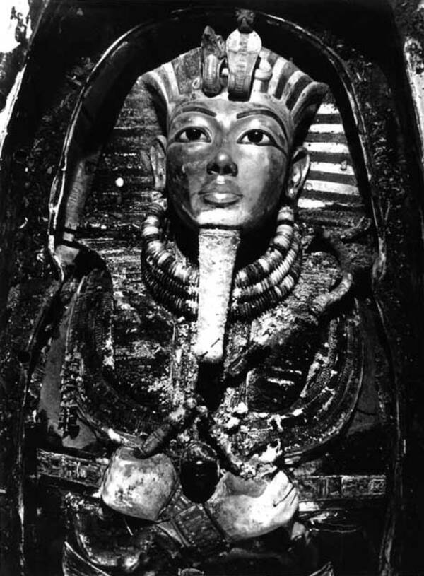 phuc dung guong mat pharaoh tutankhamun sau 3 300 nam 4612131 6