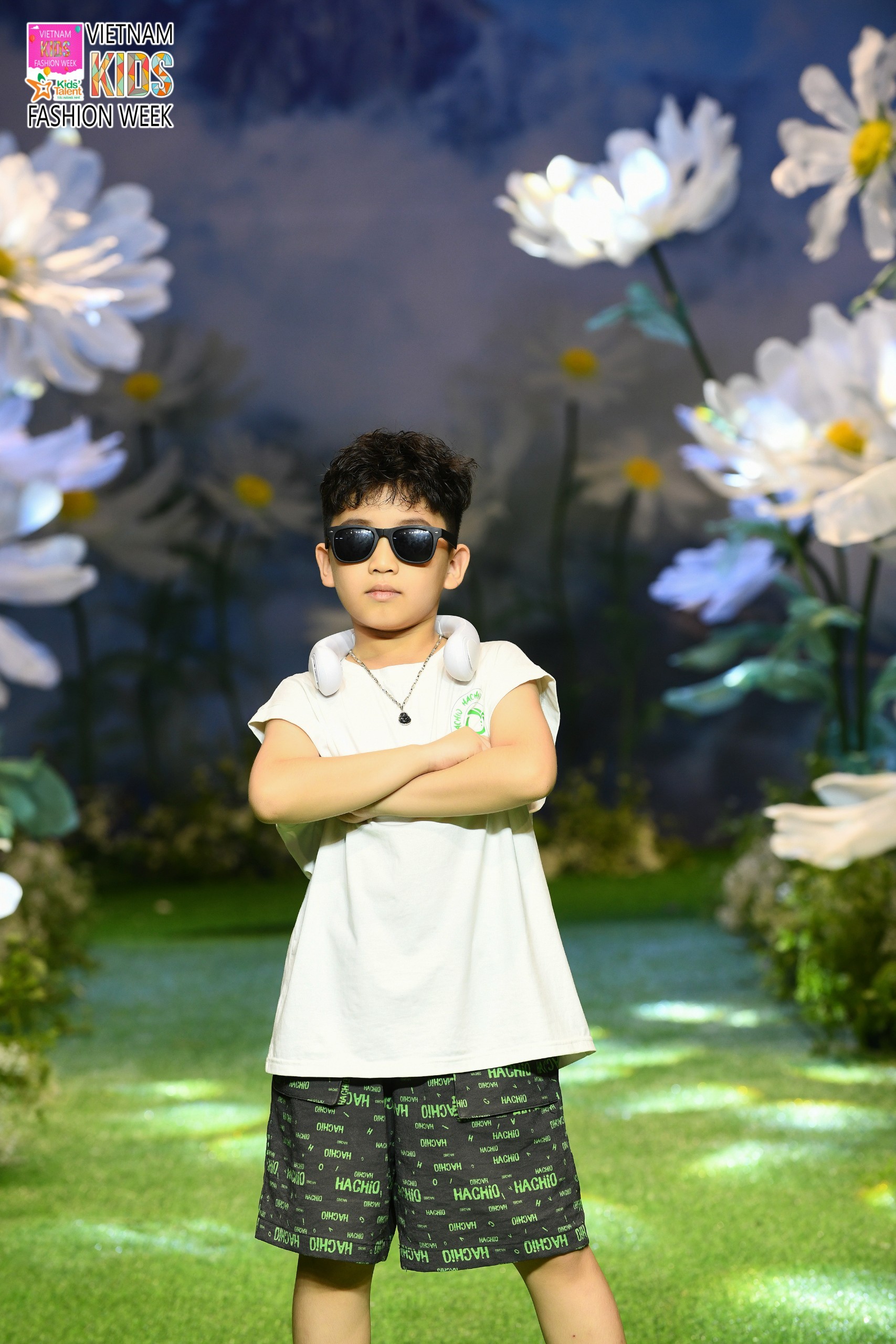 hinh anh an tuong cua mau nhi nguyen trung nghia dspl 5