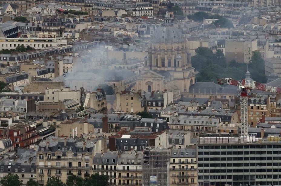 no lon tai khu pho lich su o paris3