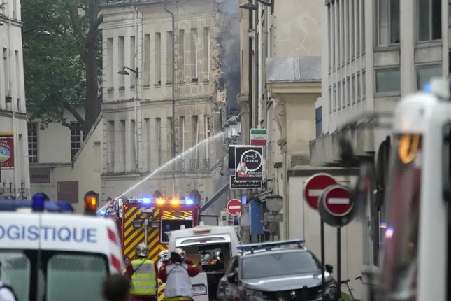 no lon tai khu pho lich su o paris6